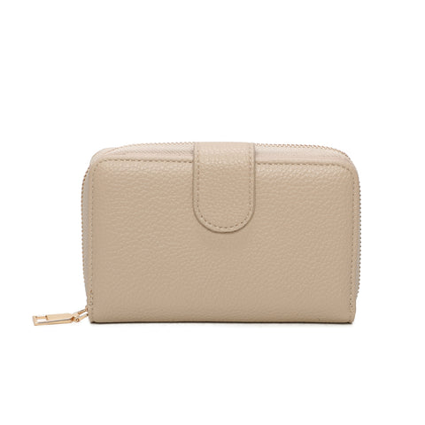 Elegant and compact women’s purse in nude